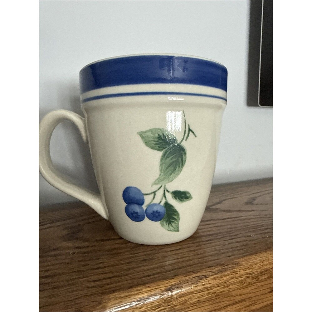 L L Bean Blueberry Pattern Ceramic Coffee Mug Classic 16 oz. Retired